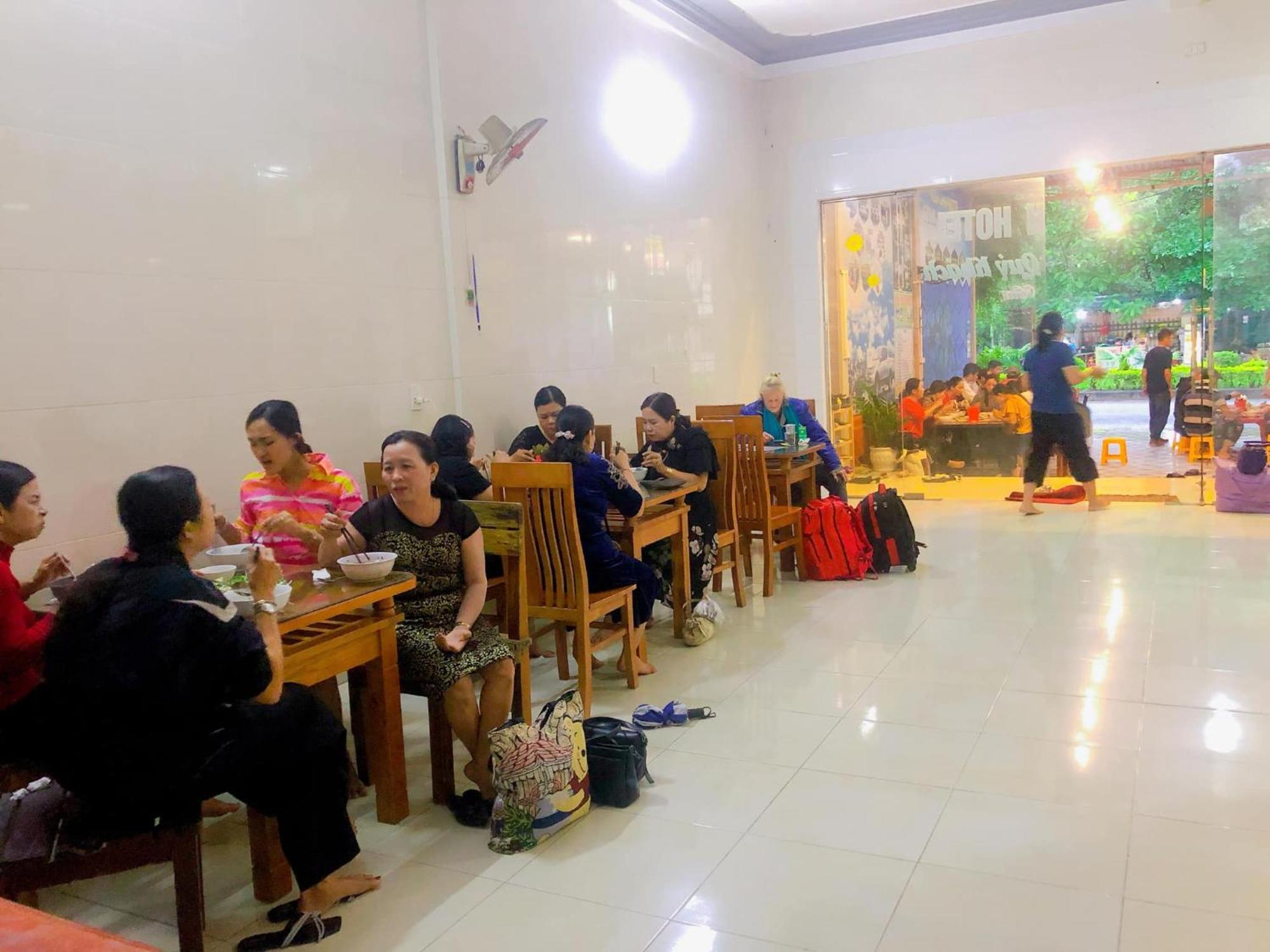 Nam Anh Hotel Phong Nha Exterior foto